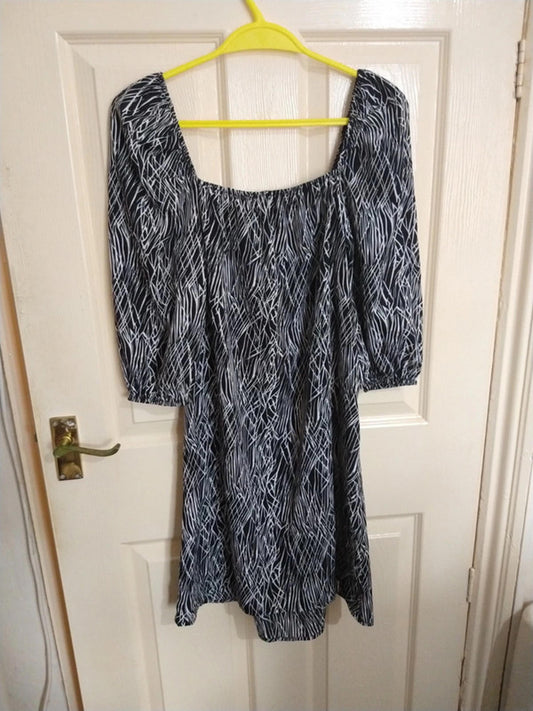 Monochrome dress UK10