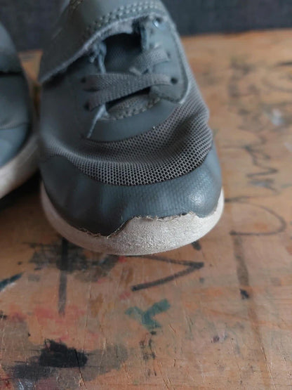 Grey trainers