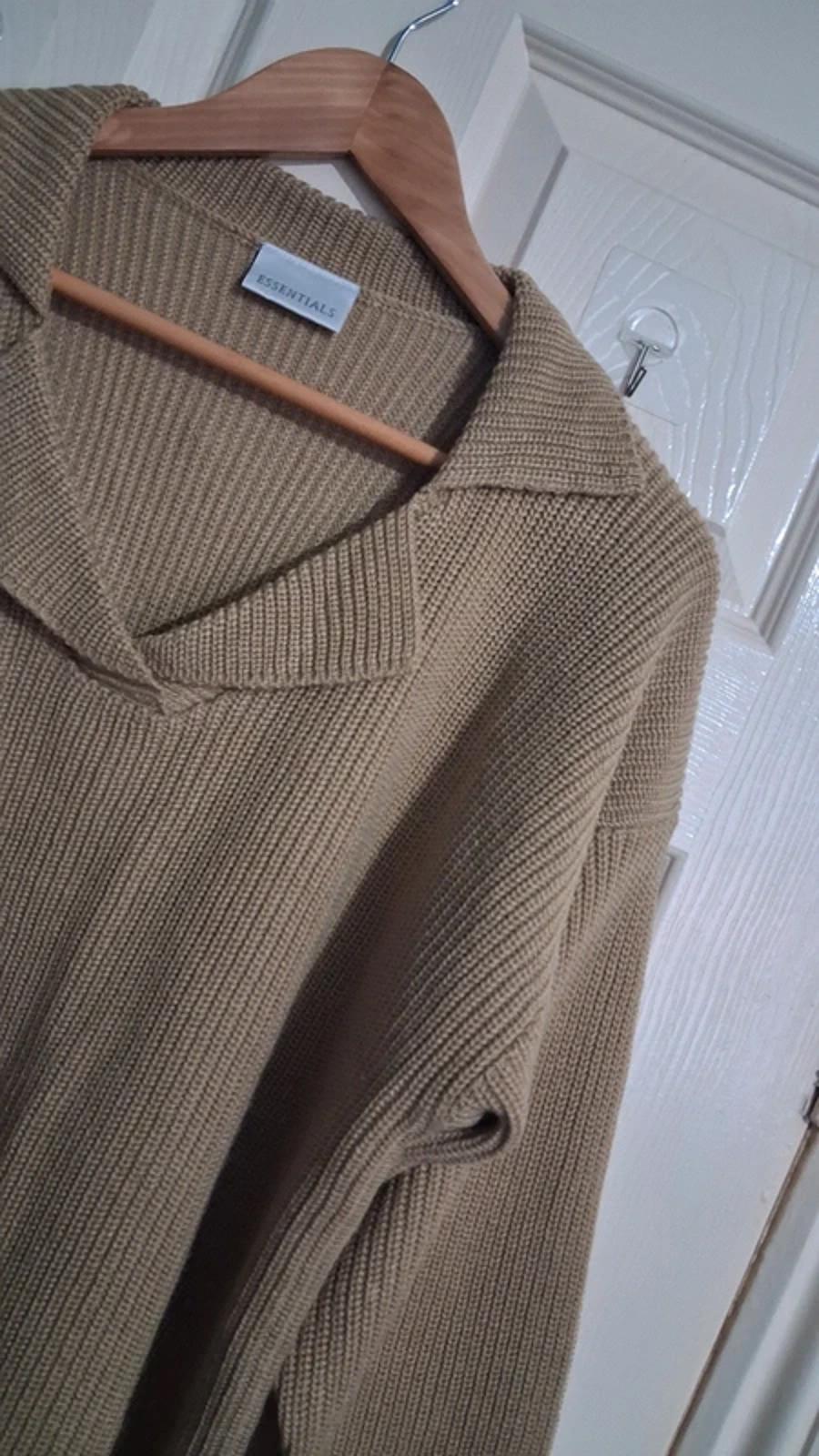 Ribbed beige jumper UK14/16