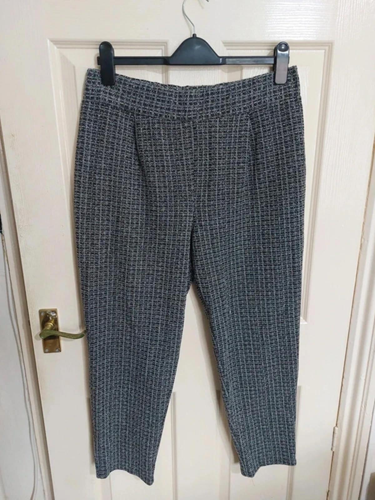 Monochrome textured trousers UK14