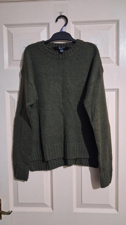 Dark green jumper age 14-15