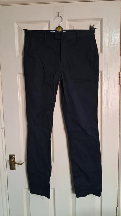 Black trousers W32L32
