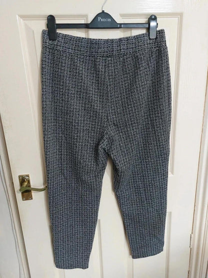 Monochrome textured trousers UK14