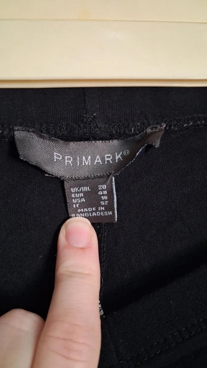 Black leggings UK20