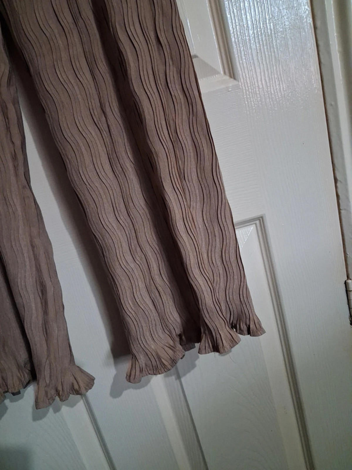 Brown pleated trousers UK8