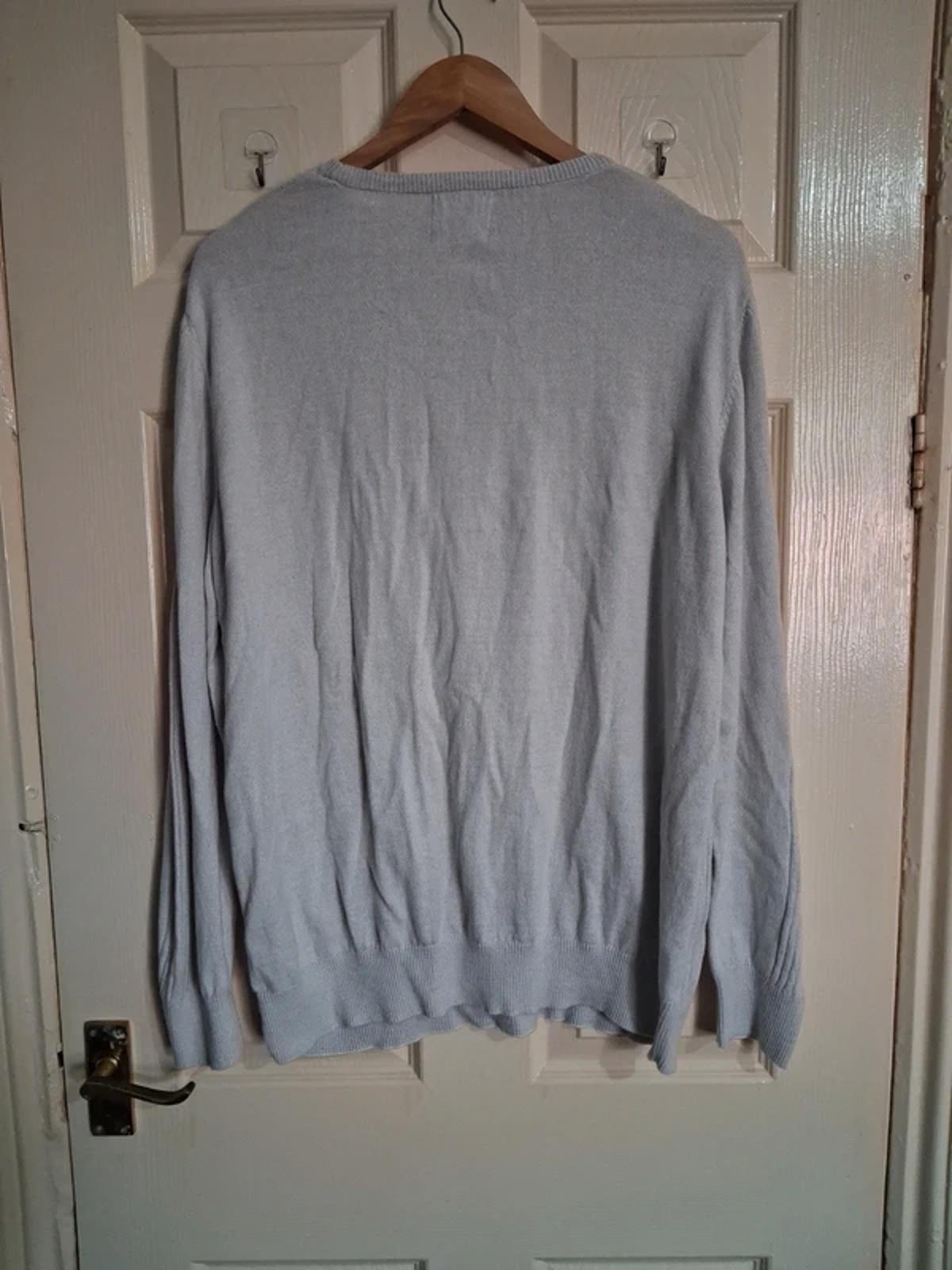 Pale grey jumper size XL