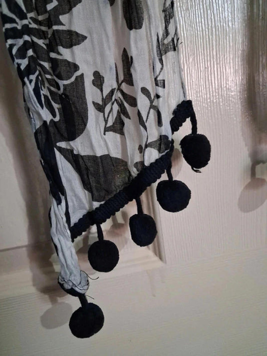 Monochrome floral scarf