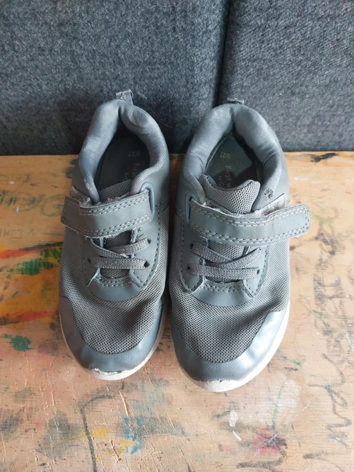 Grey trainers