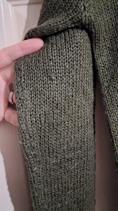 Dark green jumper age 14-15