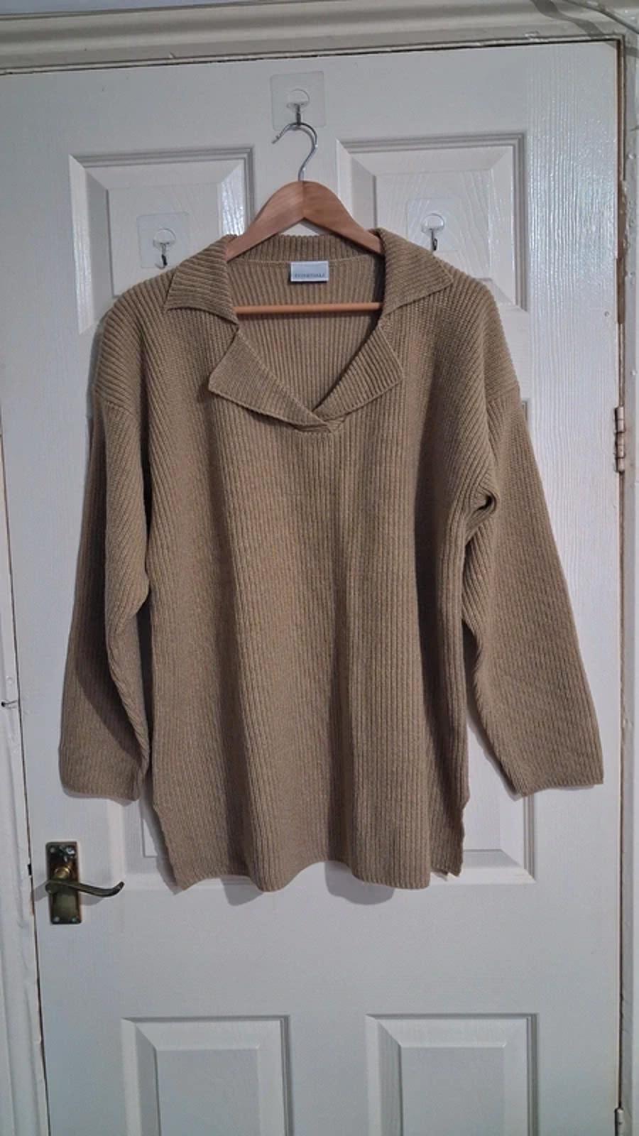 Ribbed beige jumper UK14/16