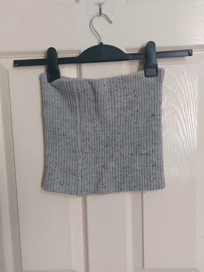 Grey snood
