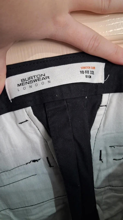 Black trousers W32L32